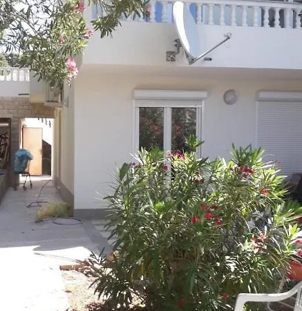 Ileana Apartment Banjol